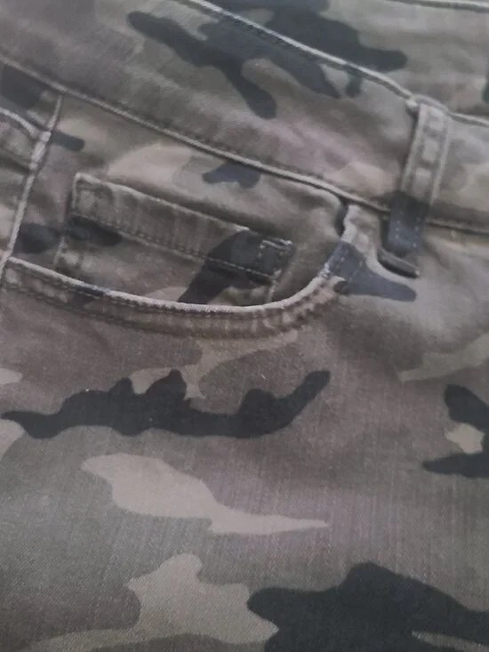 Lane Bryant Camo Skinny Jeans Mid Rise Super Stretch Distressed Women Size 12 - Picture 10 of 12